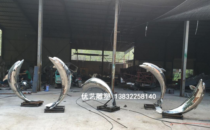 不銹鋼海豚雕塑