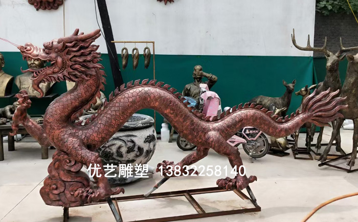 銅龍雕塑