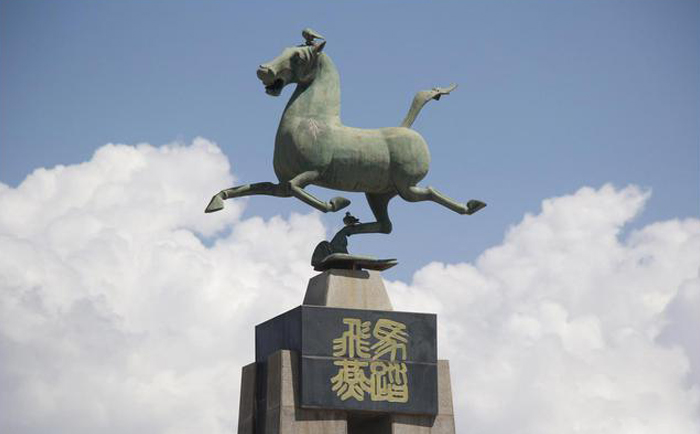 銅馬雕塑