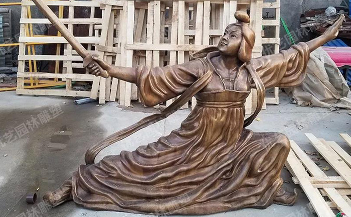公孫大娘舞劍銅雕塑