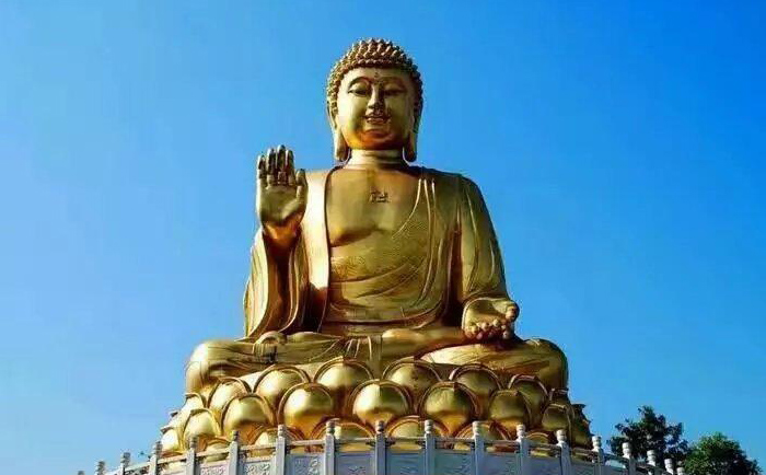 銅藥師佛雕像
