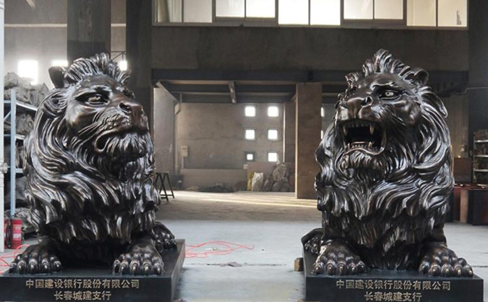 銅獅子雕塑