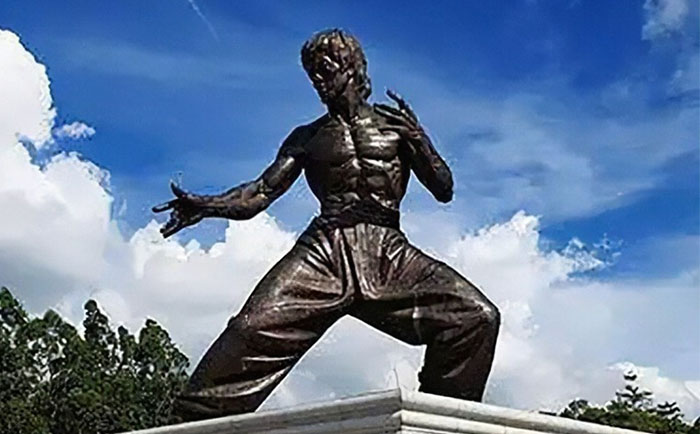 李小龍鑄銅雕塑