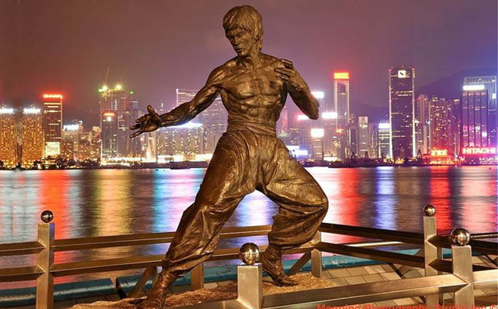 李小龍鑄銅雕塑