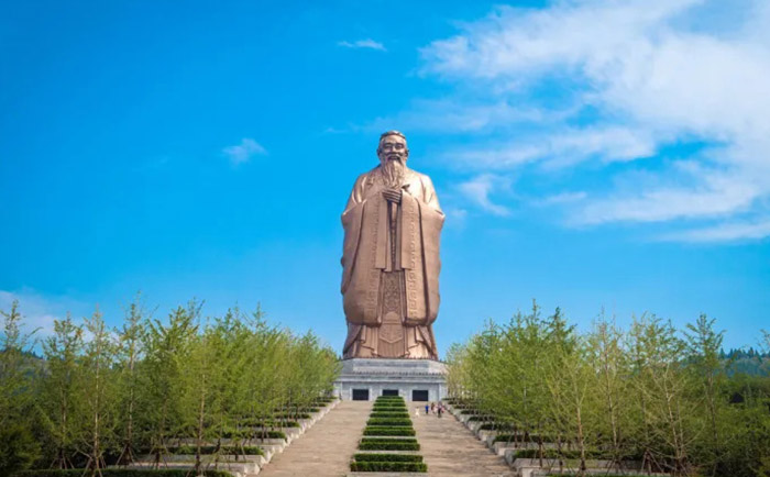 銅孔子雕塑
