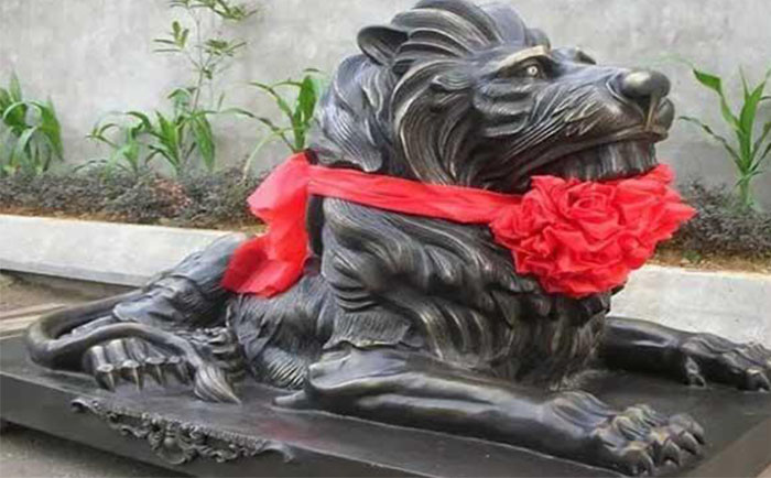 銅獅子雕塑