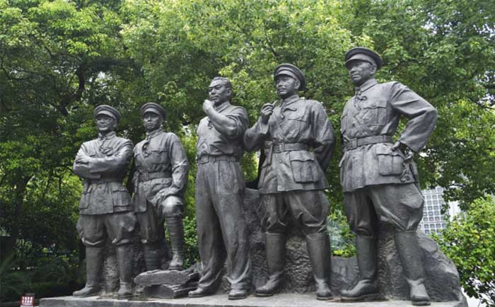 革命主題雕塑
